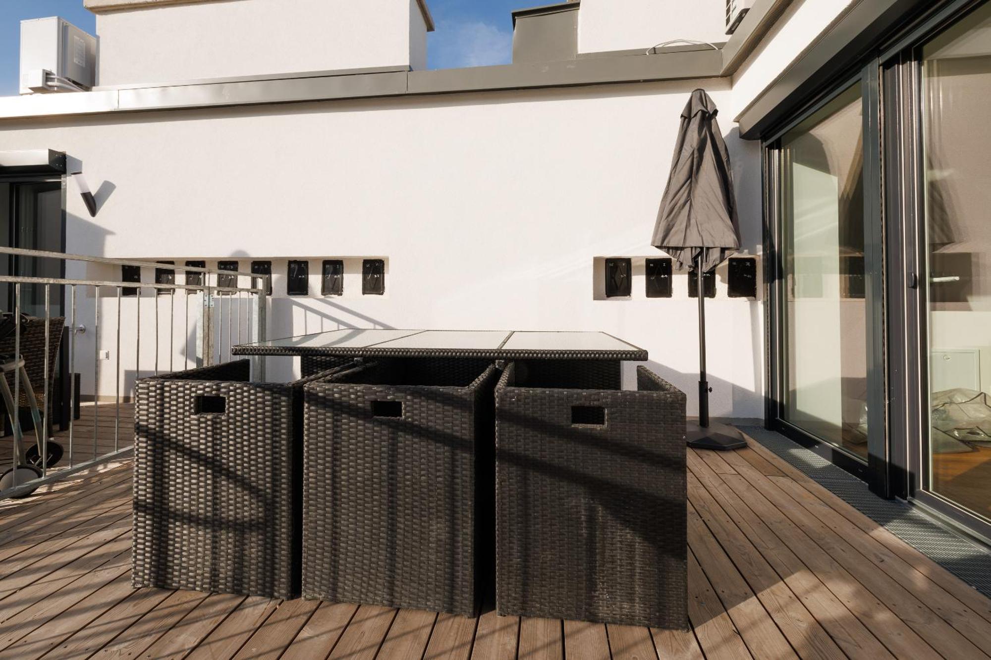 Symphony Apartments 40 - Modern Loft With Terrace And Grill In Central Location 维也纳 外观 照片