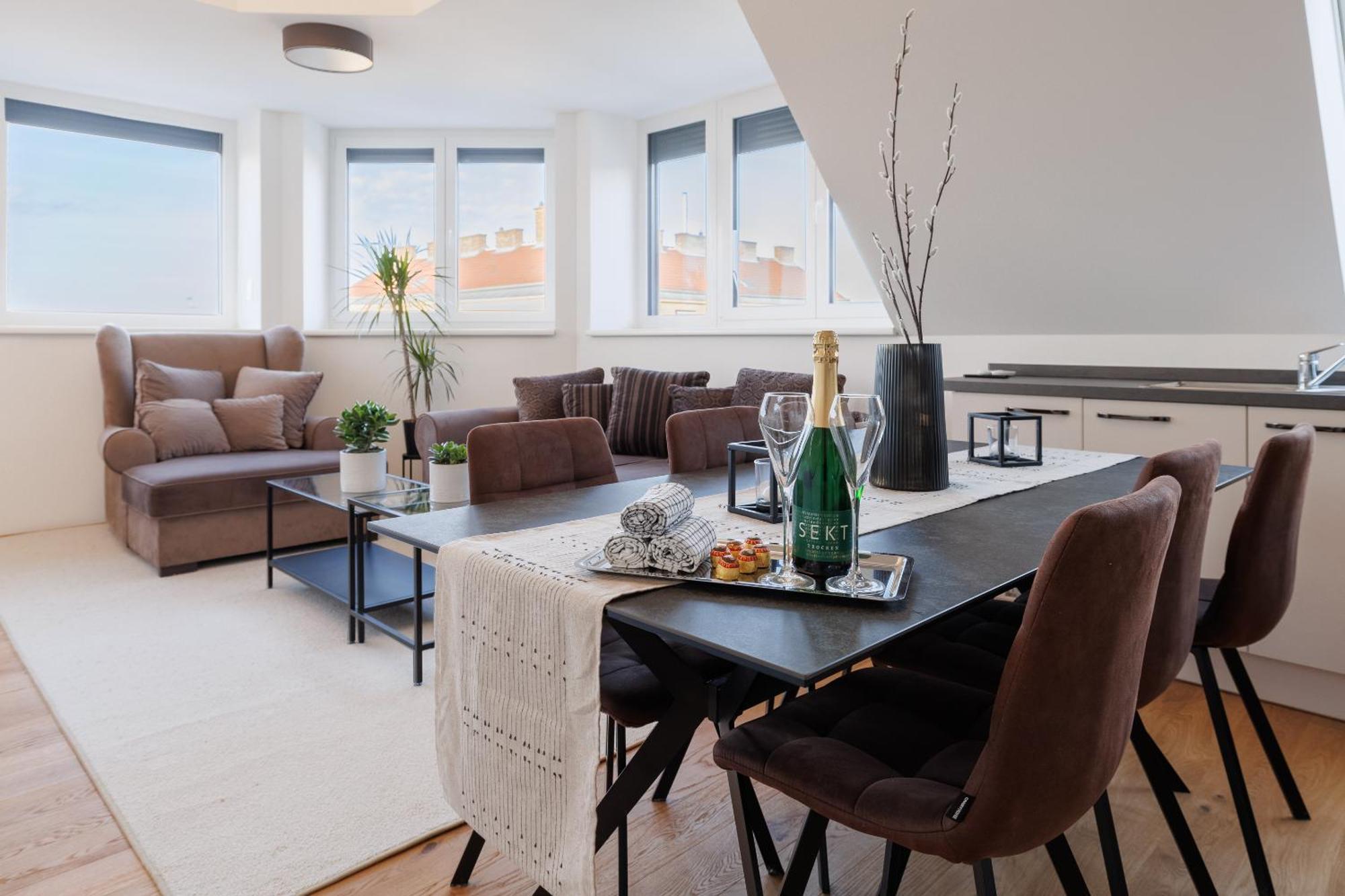Symphony Apartments 40 - Modern Loft With Terrace And Grill In Central Location 维也纳 外观 照片