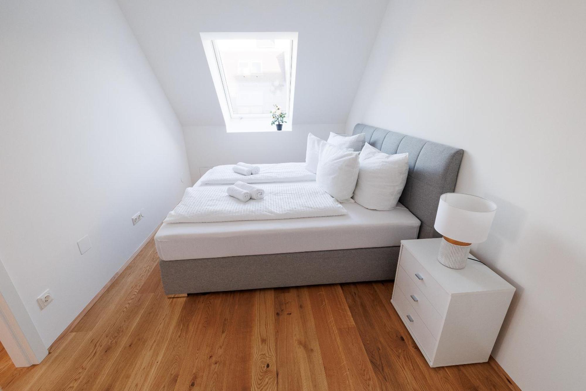 Symphony Apartments 40 - Modern Loft With Terrace And Grill In Central Location 维也纳 外观 照片